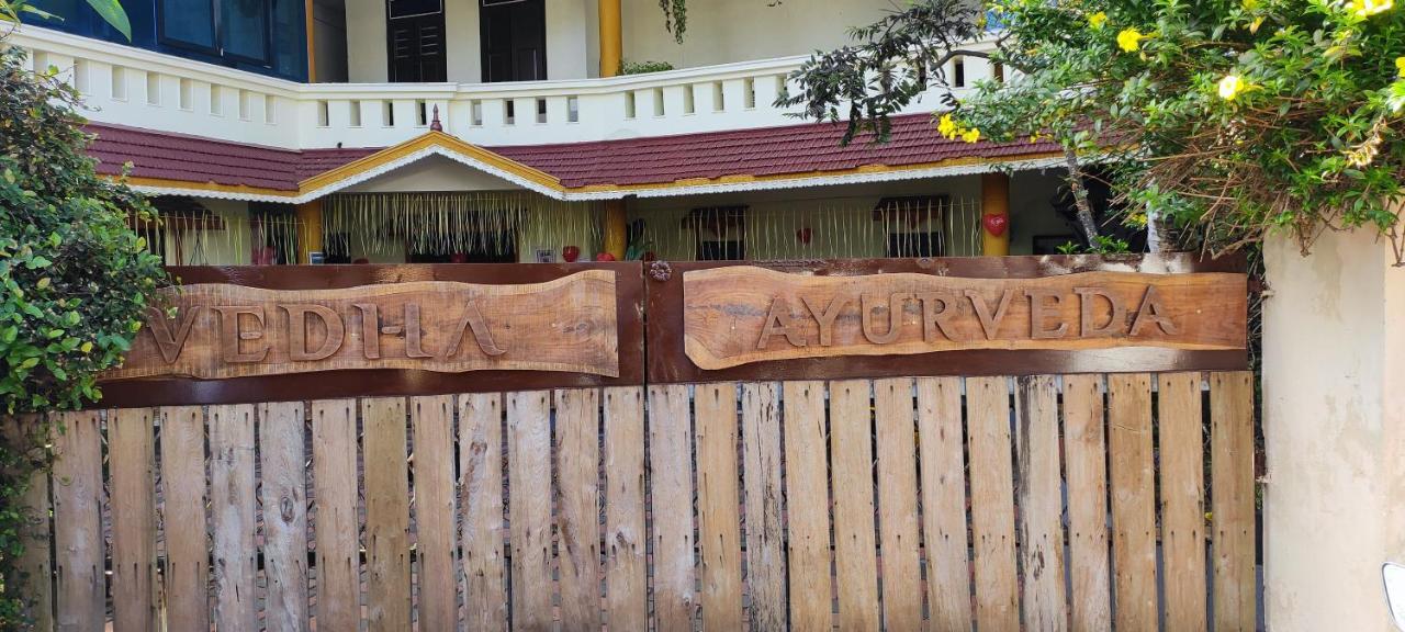 Vedha Ayurvedic Panchakarma Treatment Centre Hotel Alappuzha Exterior foto