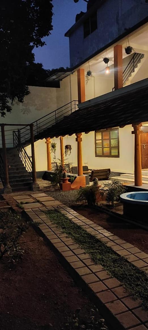 Vedha Ayurvedic Panchakarma Treatment Centre Hotel Alappuzha Exterior foto